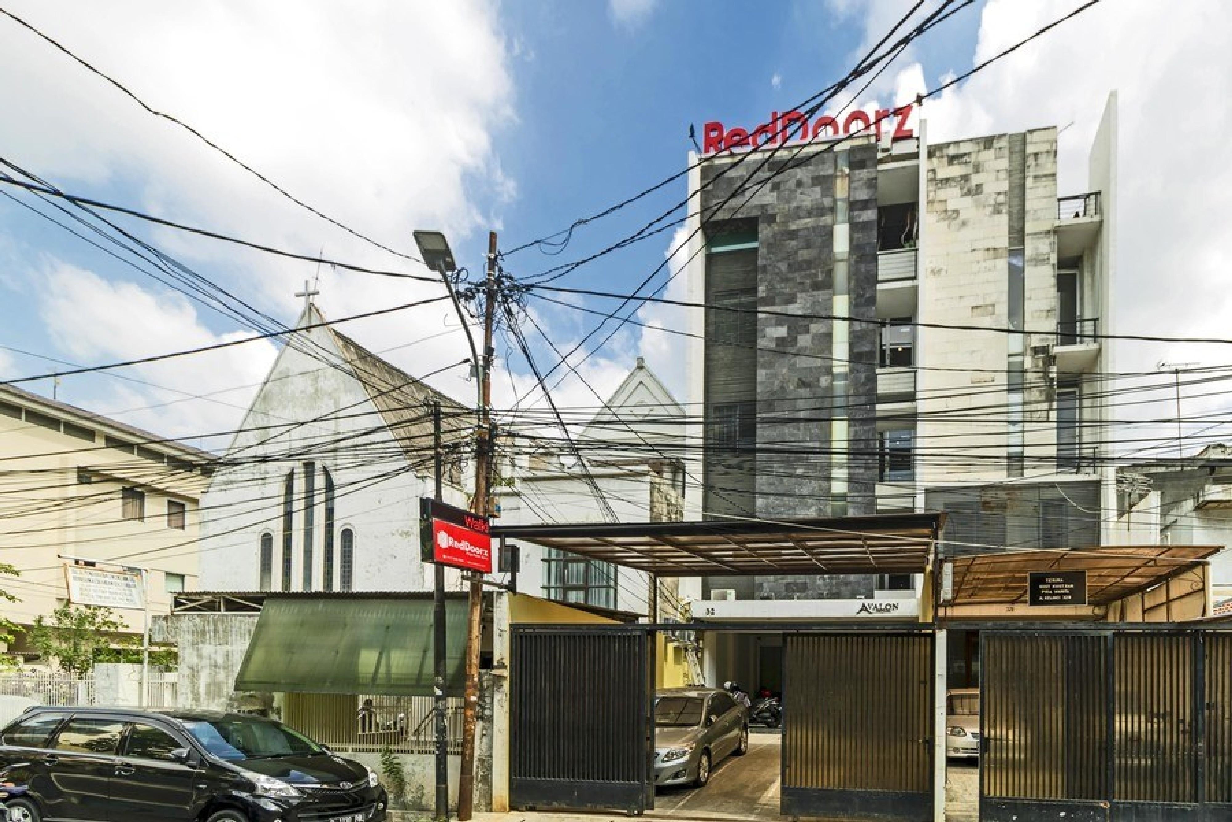 เรดดอร์ซ พลัซ แอท ปาซาร์ บารู Hotel จาการ์ตา ภายนอก รูปภาพ